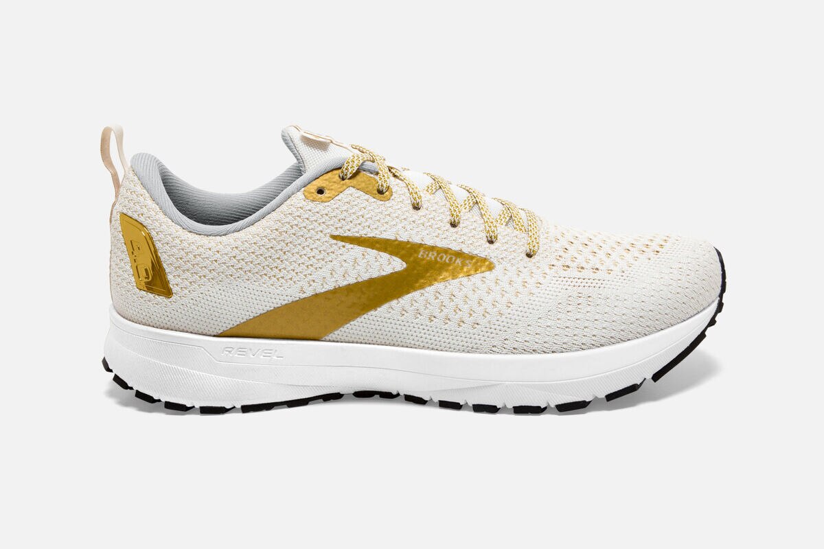 brooks revel womens