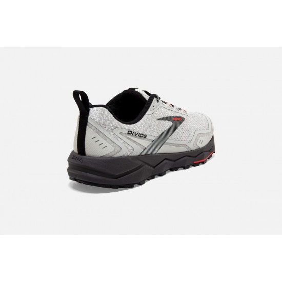 Brooks Divide White/Grey/Fiery Coral CA4752-109 Women